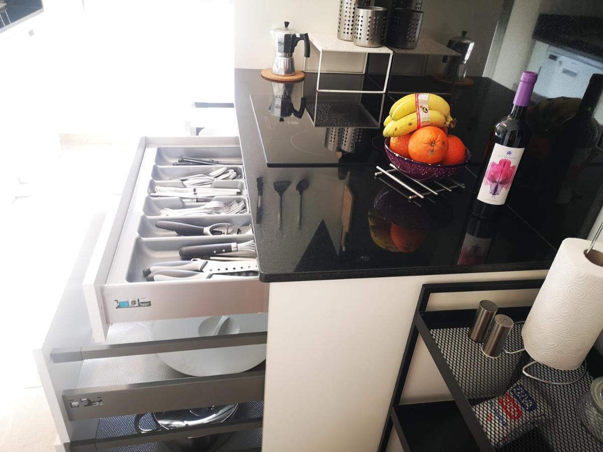 Modern House With 2 Bedrooms Near The Beach Castillo del Romeral Eksteriør bilde