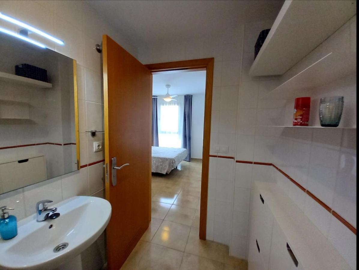 Modern House With 2 Bedrooms Near The Beach Castillo del Romeral Eksteriør bilde